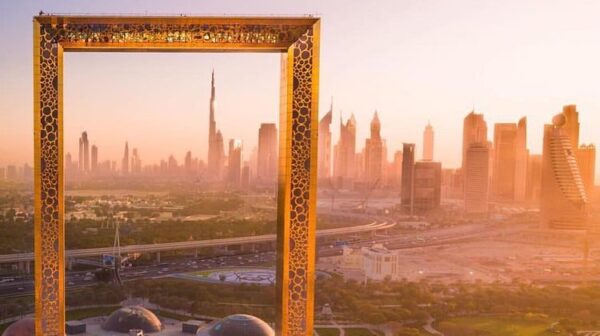 Dubai+Frame+10