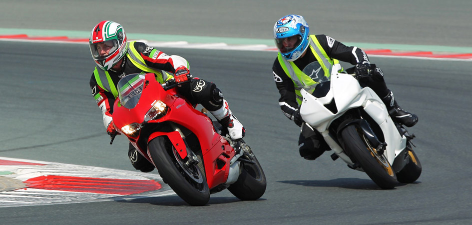 Motorbikes in Dubai Autodrome