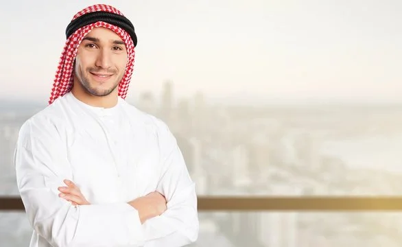 Kandura - Traditional Emirati Men Dress