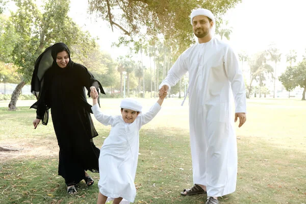 traditional uae clothing