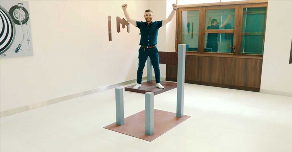 Chair Illusions at Dubai Museum