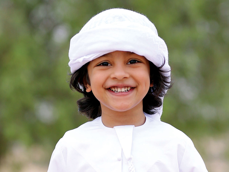 traditional uae clothing