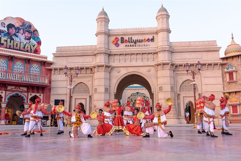 Bollywood Park Tour