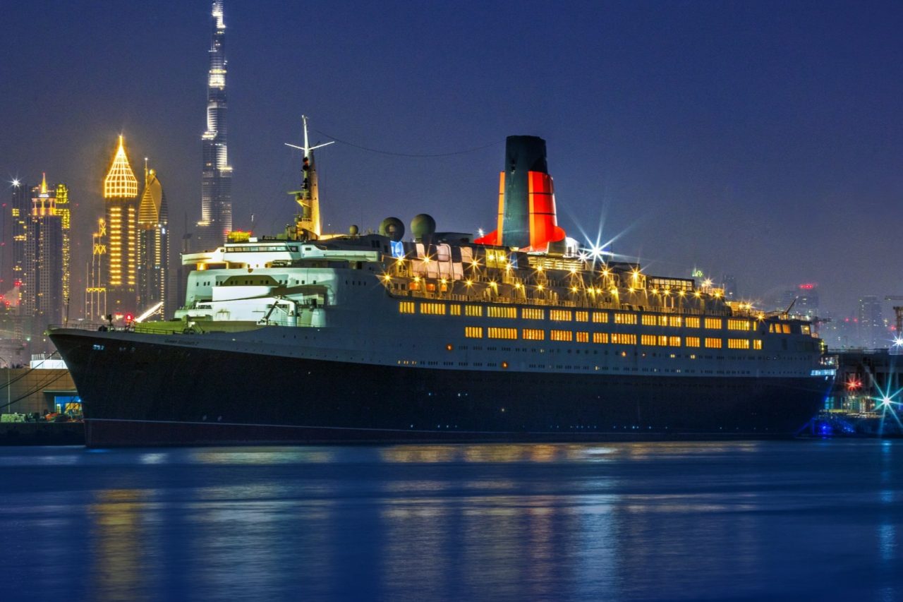 cost of qe2 cruise