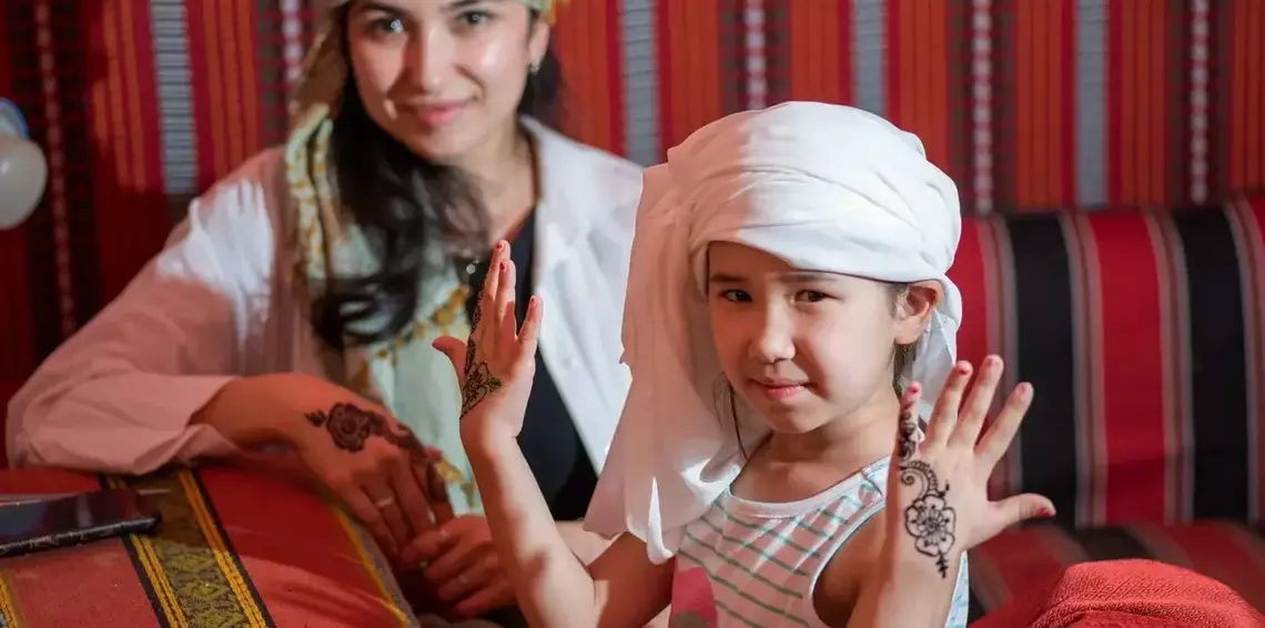 Henna Tattoos at Oasis Palm Tourism Campsite